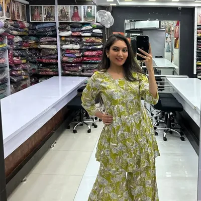 Charmi shah profile