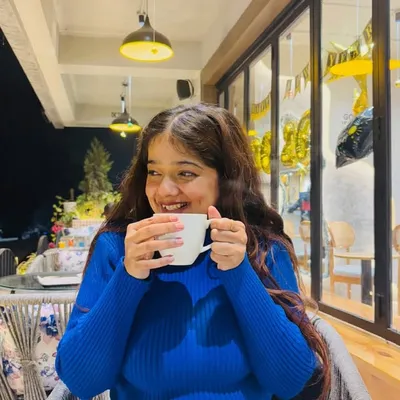 Anshika❤️| Food Blogger 🥟🍜 profile