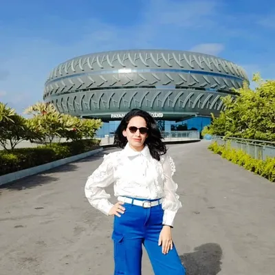Nisha Chawla profile