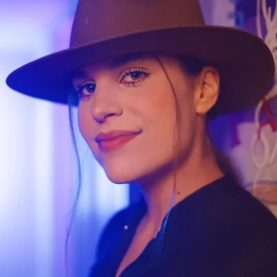 Juliana Lima profile