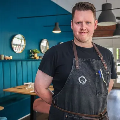 Thom Bateman profile