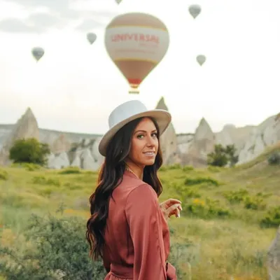 Chelli ✈ TRAVEL + PHOTOGRAPHY profile