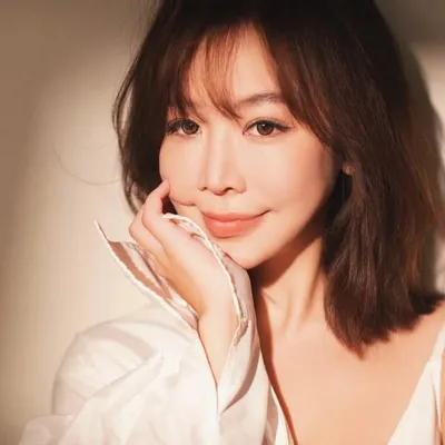 Chenelle Wen profile