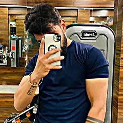 ๐๐ก๐๐ญ๐๐ง ๐๐ข๐ง๐ ๐ก ๐๐๐ก๐ฅ๐จ๐ญ profile