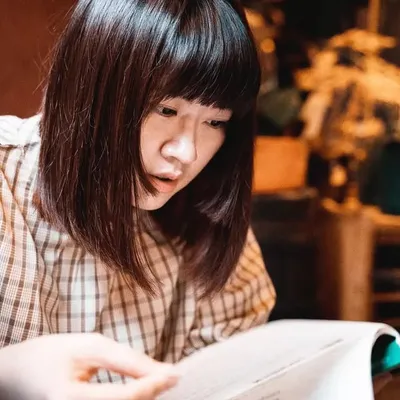 黃繭 Chien Huang |台日編輯 x 作家 profile
