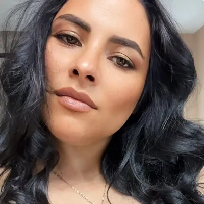 Iris Cruz profile