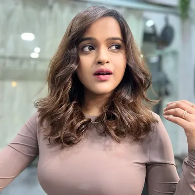 Chinmayee Shruti Ravindra Salvi profile