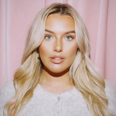 Chloe Nicole profile