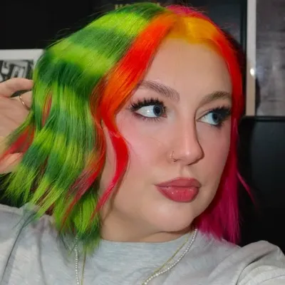 Chloe Camara🍓✨🏳️🌈 profile