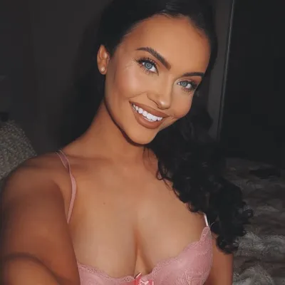 Chloe Bain profile
