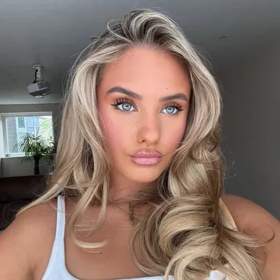 Chloe Mae Burke profile