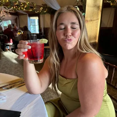 Katie MacMartin profile
