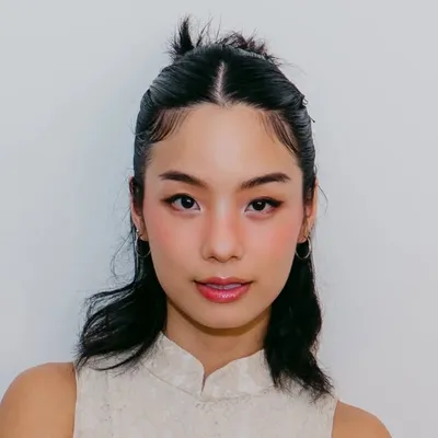 CHOW 周佳慧 profile