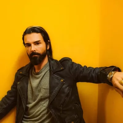 Chris Carrabba profile