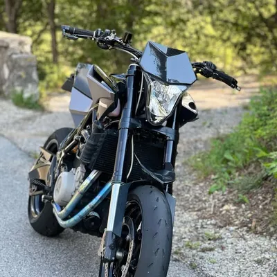 Nuda 900R profile
