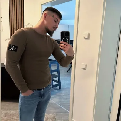 Chris profile