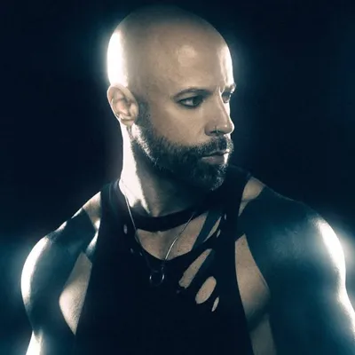 Chris Daughtry profile