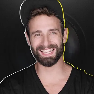 CHRIS HEADSHOTS™️ ✪ Headshot Photographer profile
