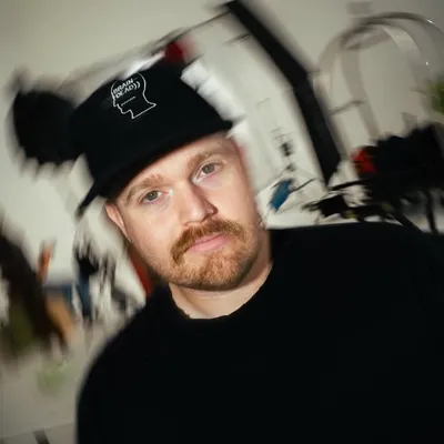 Chris House profile