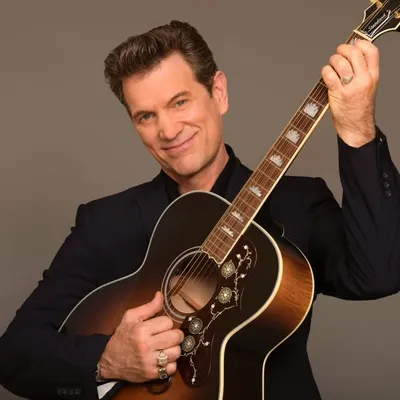 Chris Isaak profile