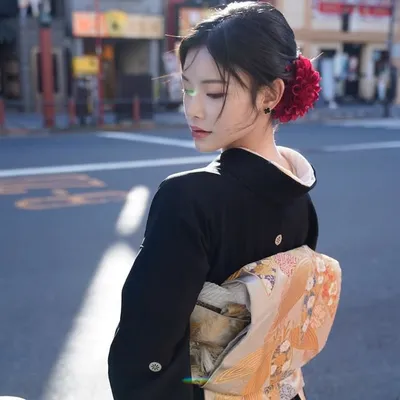 ๐๐ฑ๐ป๐ฒ๐ผ๐ผ๐ฒ๐ฎ profile