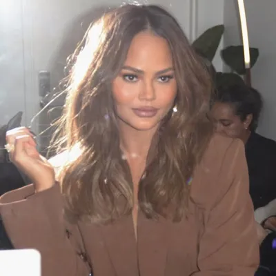 chrissy teigen profile