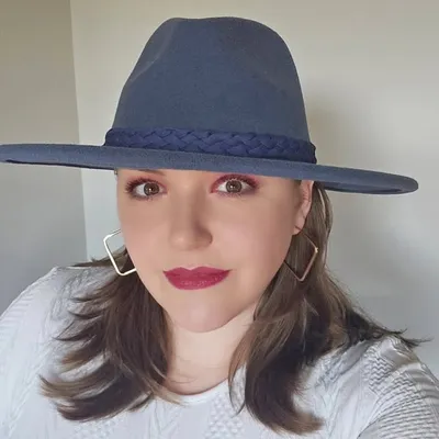 Christen Eve | Music profile