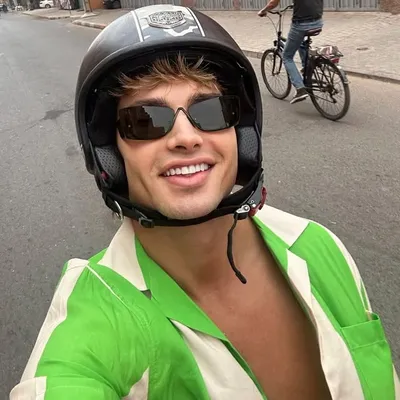 Christian Acosta profile