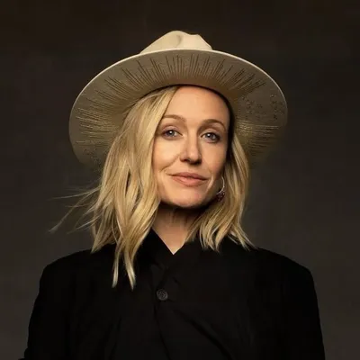 Christiana Musk profile