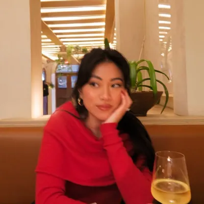 CHRISTINE LE profile