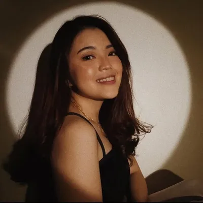 Christine 冰冰 profile