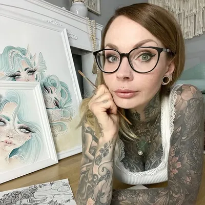 Christin GloriousInk / Tattoos & Fantasy Art / Privat Atelier profile