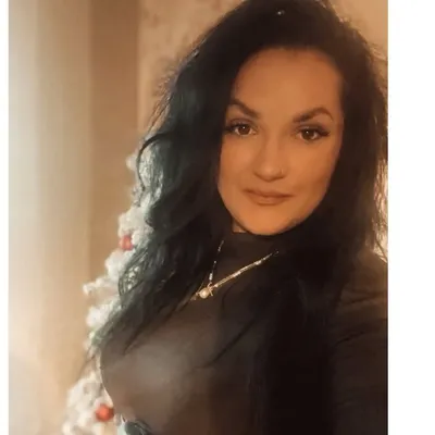 Christina🪬 profile