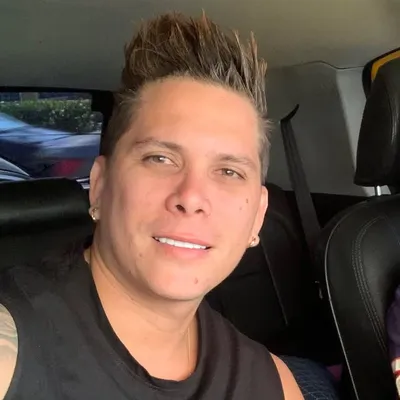 Carlos Garcés profile