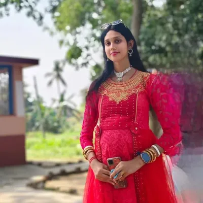 Riya mukherjee profile