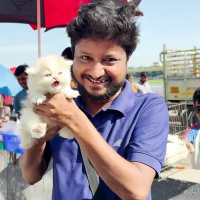Chweet Sathish profile
