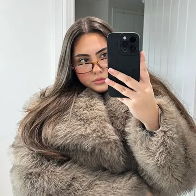 Charlotte | UK profile