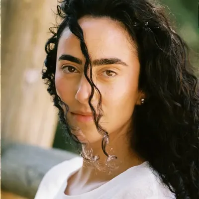 Cibelle Levi profile