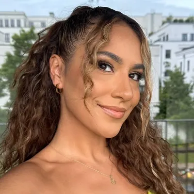 CiCi profile