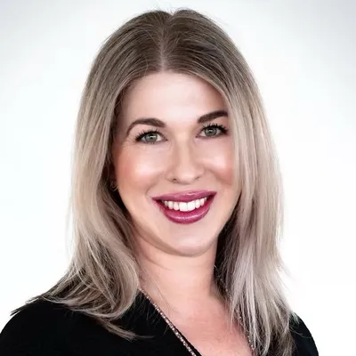 Claire Losciuto profile