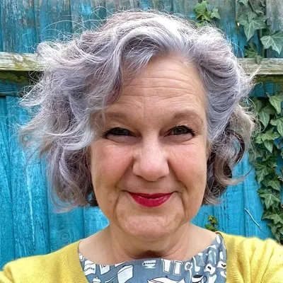 Clara Vulliamy profile