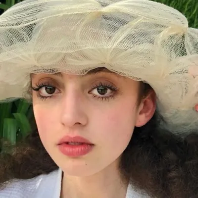 CLARA BENADOR profile
