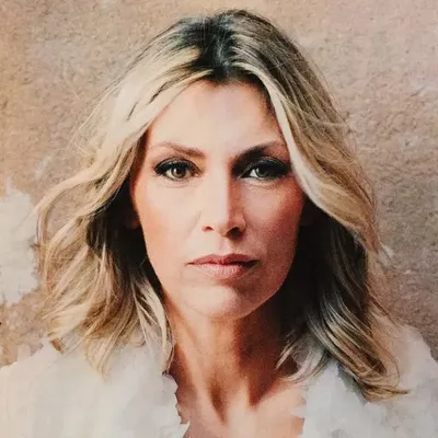 Clara de Sousa profile