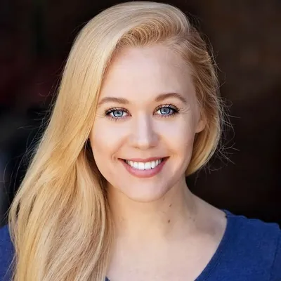 CLARA HELMS profile