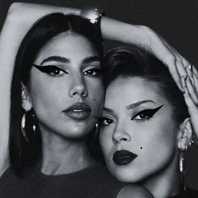 Clara x Sofia profile