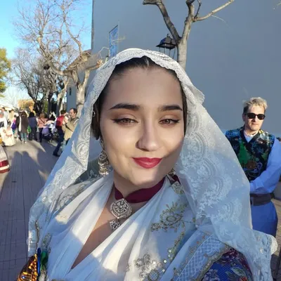 C L A R A C A S T A Ñ E D A profile