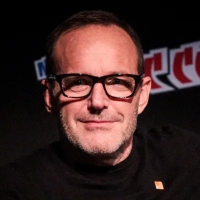 Clark Gregg profile