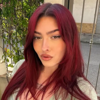 Claudia Dorelfi profile