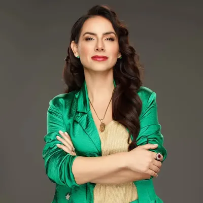 Claudia Lizaldi profile