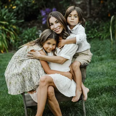 Claudia Mata Gladish profile